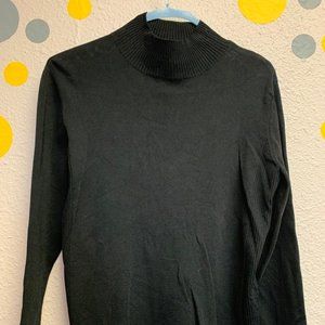 David Brooks Medium Mark Ribbed black turtleneck